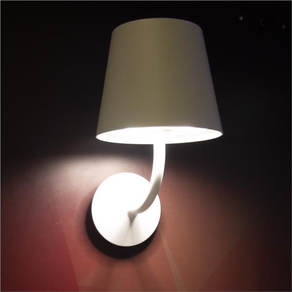 Đèn Gắn Tường Ngoài Trời LED NBL1791 Ánh Sáng Vàng