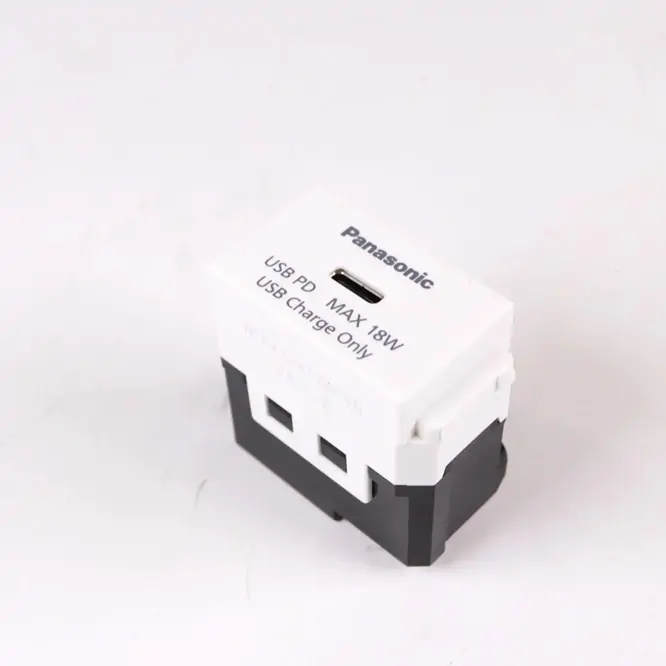 Ổ cắm USB 1 cổng C, PD-18W Panasonic WEF412417W-VN
